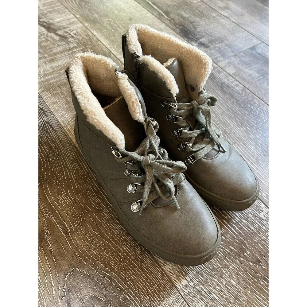 DV By Dolce Vita Womens Andy Casual and Fashion Sneakers Size 7